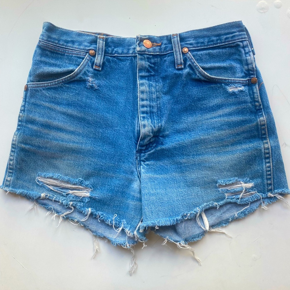 Vintage Wrangler cut off jean shorts